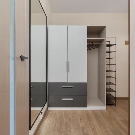 Lokum Vena With Terrace & Parking By Renters Apartment