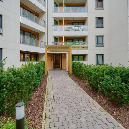Lokum Vena With Terrace & Parking By Renters 아파트
